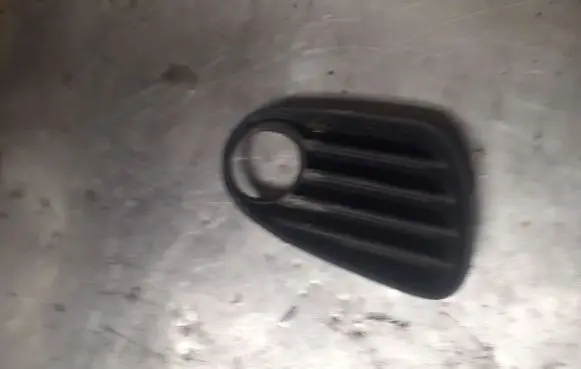Mitsubishi Carisma Fog light part 