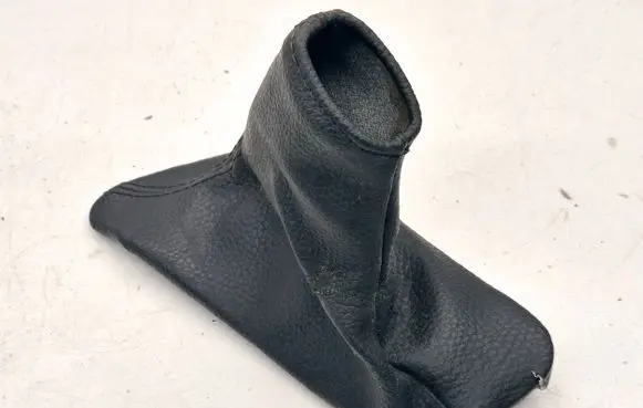 Volvo V70 Handbrake trim 