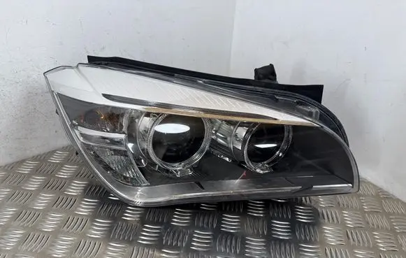 BMW X1 E84 Headlight/headlamp 7290240 90018091