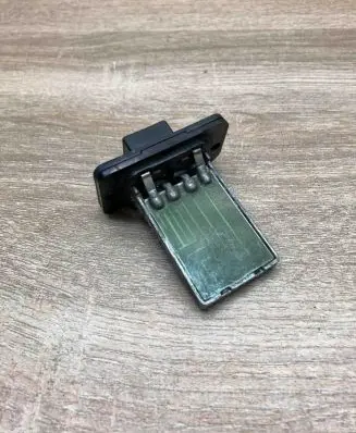 Ford Transit Heater blower motor/fan resistor 06C25A