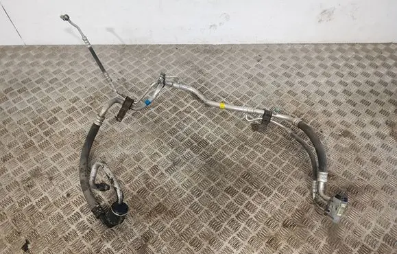 KIA Sportage Air conditioning (A/C) expansion valve 977753U210