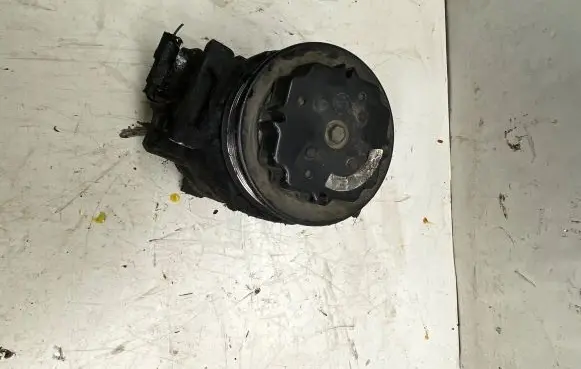 Mercedes-Benz E W211 Air conditioning (A/C) compressor (pump)