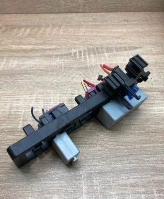 Volkswagen PASSAT B6 Fuse box set 1K1937503