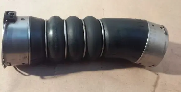 BMW 7 F01 F02 F03 F04 Intercooler hose/pipe 7800144