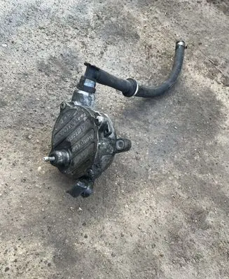 Volvo S60 Vacuum pump