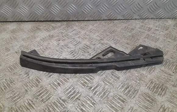 Volvo V70 Front bumper mounting bracket 30744957