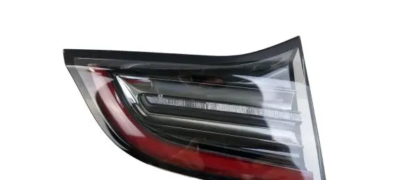 Tesla Model 3 Tailgate rear/tail lights 107740100 107740100F 1077403