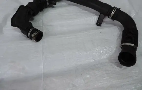 Ford Focus Intercooler hose/pipe CV616C784AG