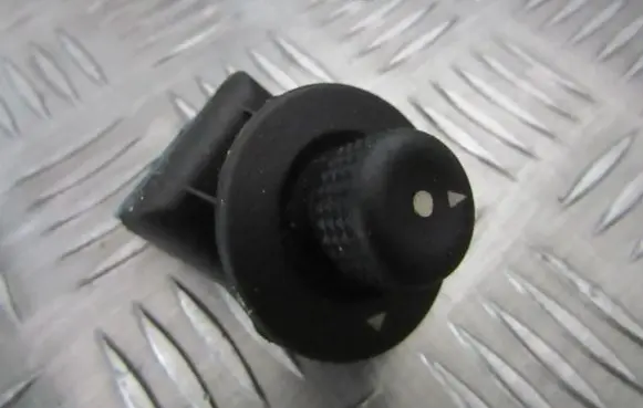 Citroen C6 Wing mirror switch 185526