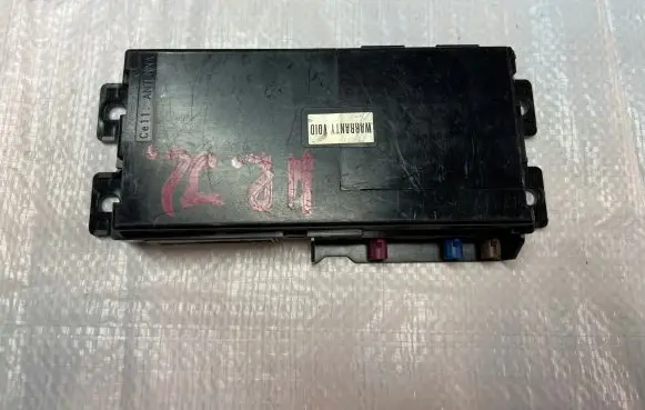 Jeep Wrangler Aerial antenna amplifier 68379839AA