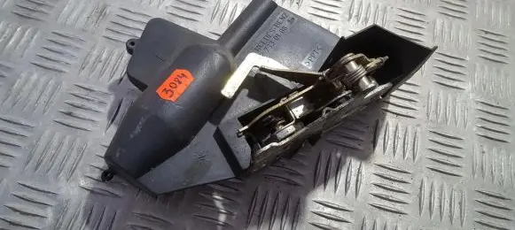 Mercedes-Benz C W202 Rear door lock 2027300535