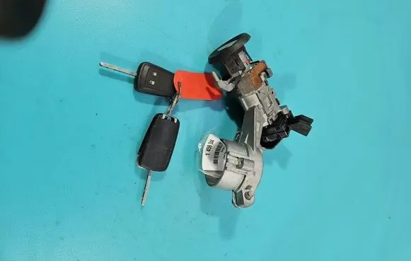 Opel Meriva B Ignition lock 13354397 IMPRK1459344