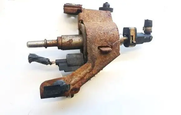Ford Kuga I Fuel injection high pressure pump 