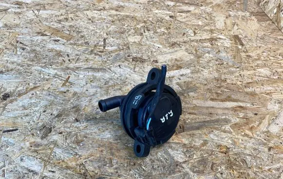 Volvo C40 Electric auxiliary coolant/water pump 32339644