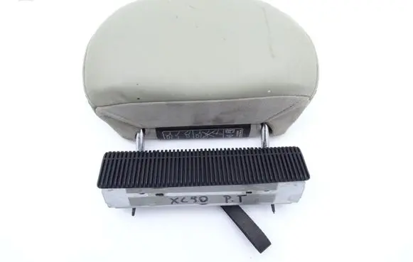 Volvo XC90 Rear seat headrest 