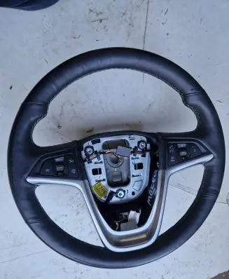 Opel Mokka Steering wheel
