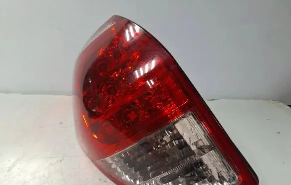Toyota RAV 4 (XA30) Rear/tail lights