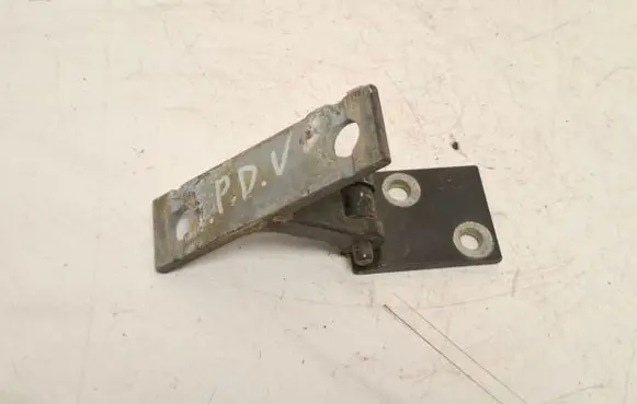 Audi A6 S6 C4 4A Front door upper hinge 4A0831401A