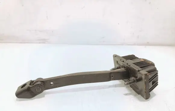 Jaguar XF X250 Rear door check strap stopper 8X23F23200AB C8Q9A 2PA662