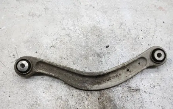 Rear control arm
