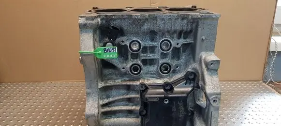 Volkswagen T-Roc Engine block 05C103011E