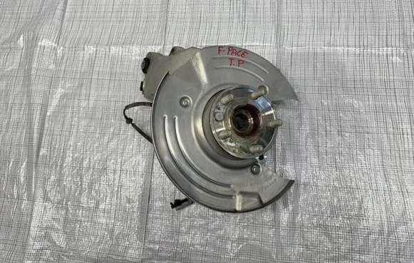 Jaguar F-Pace Stub axle 
