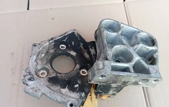 Suzuki Grand Vitara II Fuel pump bracket 8200793436