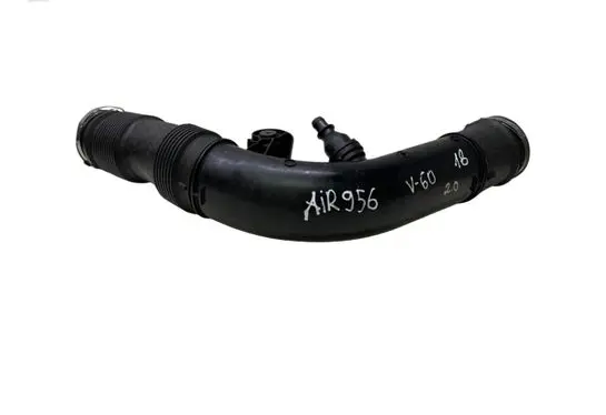 Volvo V60 Turbo air intake inlet pipe/hose 31657341
