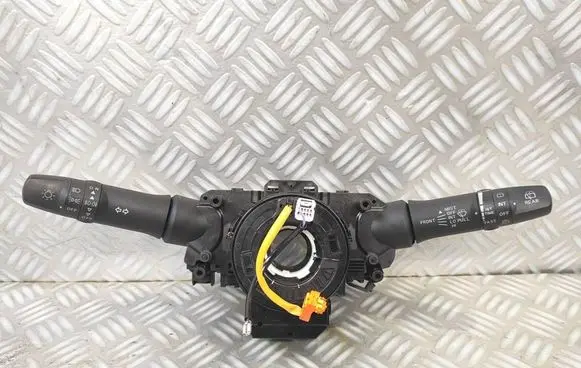 Mitsubishi Space Star Wiper turn signal indicator stalk/switch 8617A132