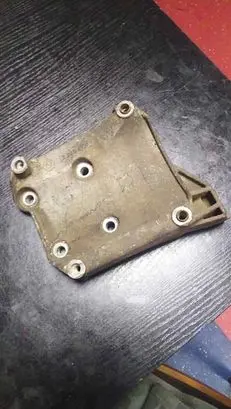 BMW 5 E39 A/C compressor mount bracket 2245417