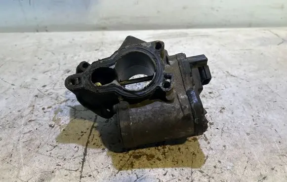 Renault Master III EGR valve H8200987088 CZ327