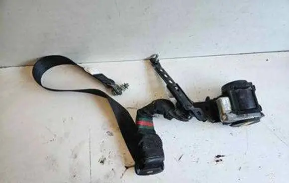 Mitsubishi ASX Front seatbelt 604675800