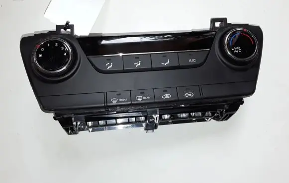 Hyundai Tucson TL Air conditioner control unit module 97250D7RA0TRY