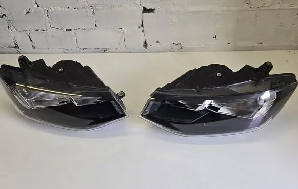 Volkswagen Caddy Headlights/headlamps set 2K8941C06 2K8941C05
