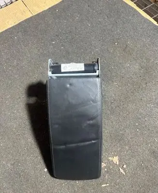 Volkswagen PASSAT B6 Armrest 3C0864207M 1141136 KV3CZ