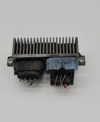 Renault Scenic III - Grand scenic III Glow plug pre-heat relay 8200558438A RCS812
