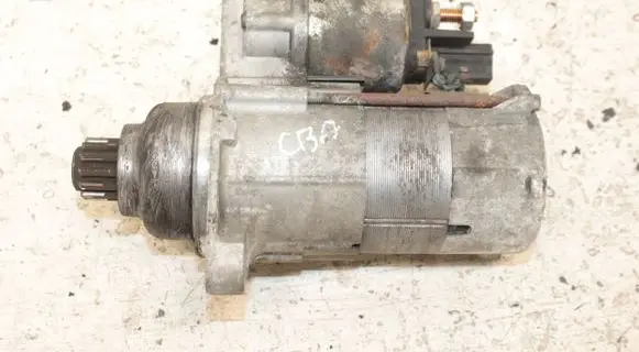 Volkswagen Tiguan Starter motor 02M911024A