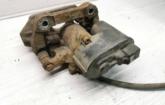 Volvo XC60 Rear brake caliper 32332594