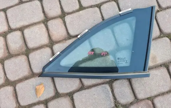 Opel Astra K Sliding door window/glass 