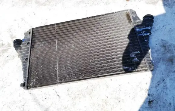 Opel Signum Intercooler radiator 244118366 872231j 244118366872231j