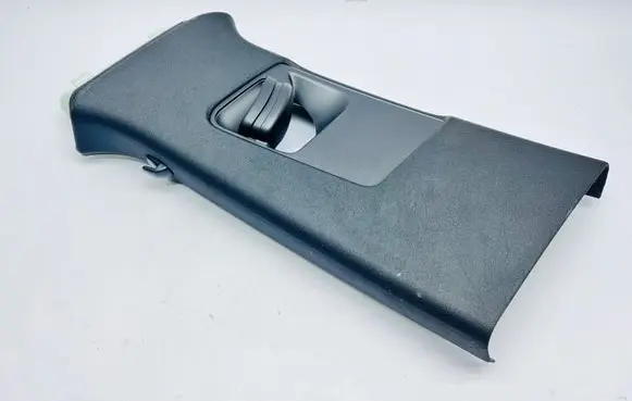 Porsche Macan (95B) (B) pillar trim (top) 95B867293