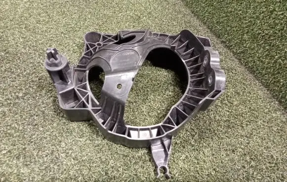 Porsche Cayenne (9Y0 9Y3) Other engine bay part 4M0121412E 4M0121412