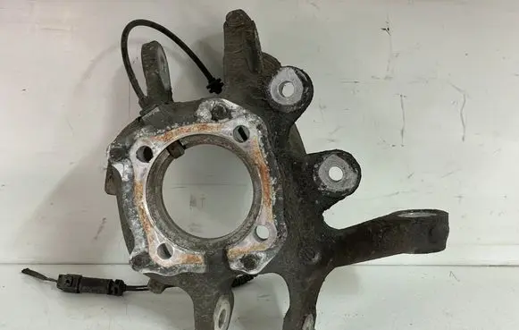 BMW 5 F10 F11 Rear wheel hub 6793769