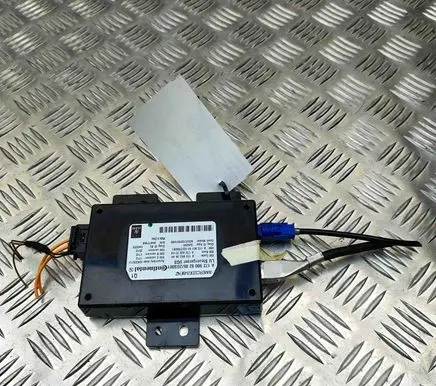 Mercedes-Benz ML W166 HiFi Audio sound control unit A1729023704 A1729023604