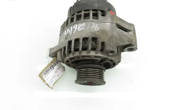 Opel Zafira B Generator/alternator 13117340
