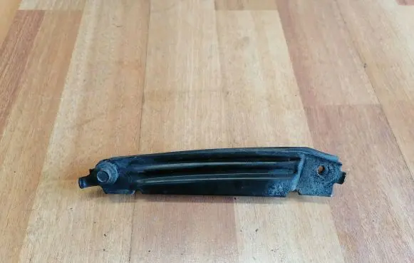 Mercedes-Benz B W245 Front splash guards bracket A1698850314 6S005005