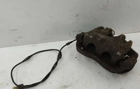 Land Rover Discovery 3 - LR3 Front brake caliper