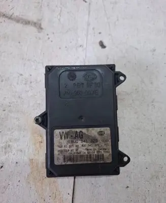 Volkswagen Golf VII Headlight ballast module Xenon 7L696000AE