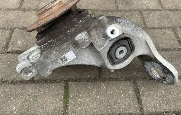 Audi A6 S6 C7 4G Rear wheel hub 8K0505431AR