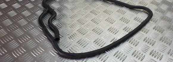 Ford Mondeo Mk III Engine coolant pipe/hose